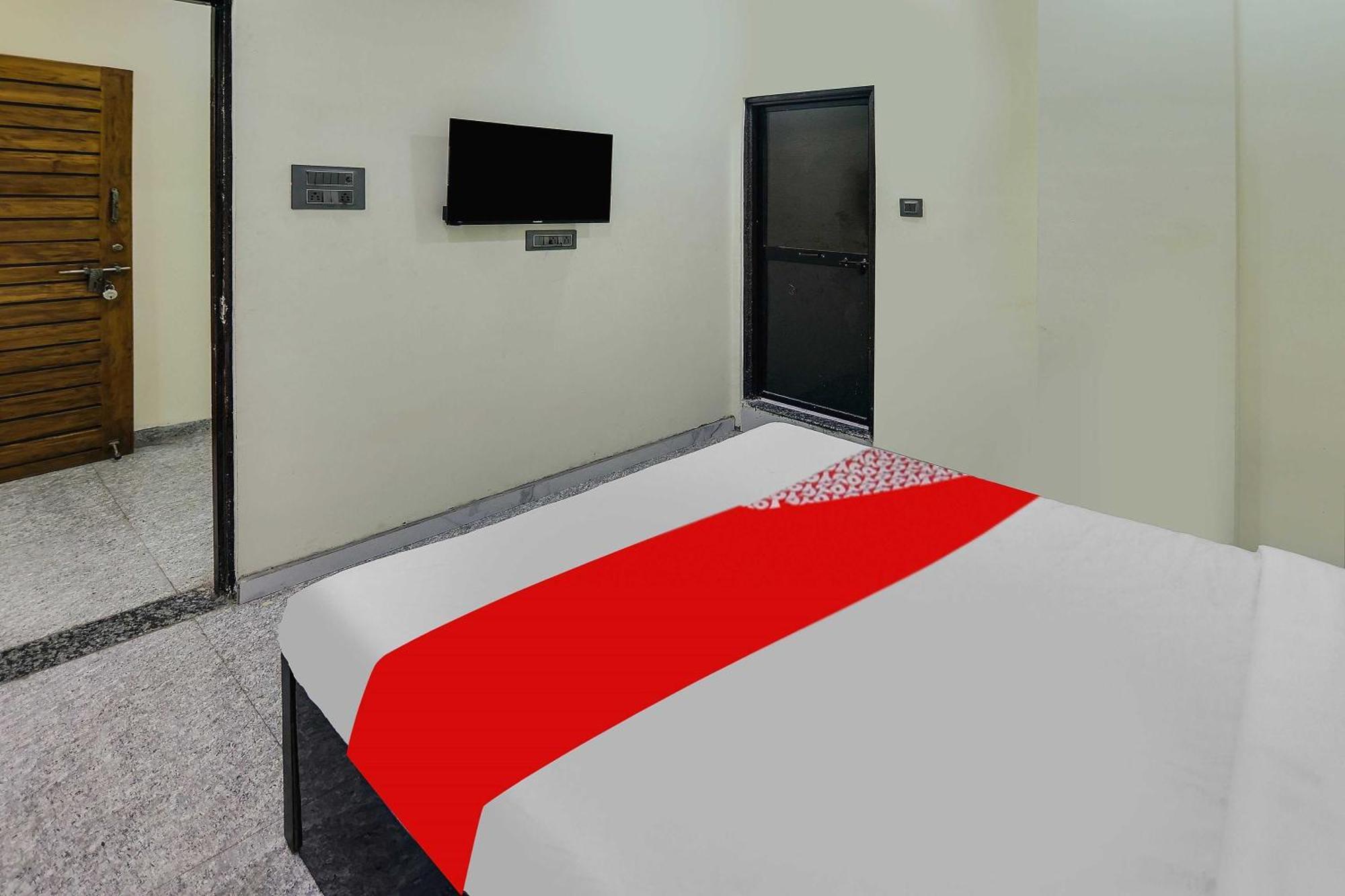 Oyo Hotel Blackgold Chandrapur Extérieur photo